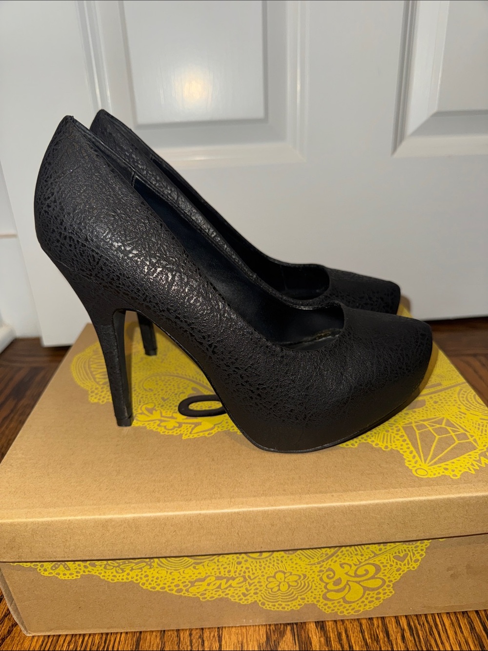 Mix No. 6 Black Textured High Heel Pumps